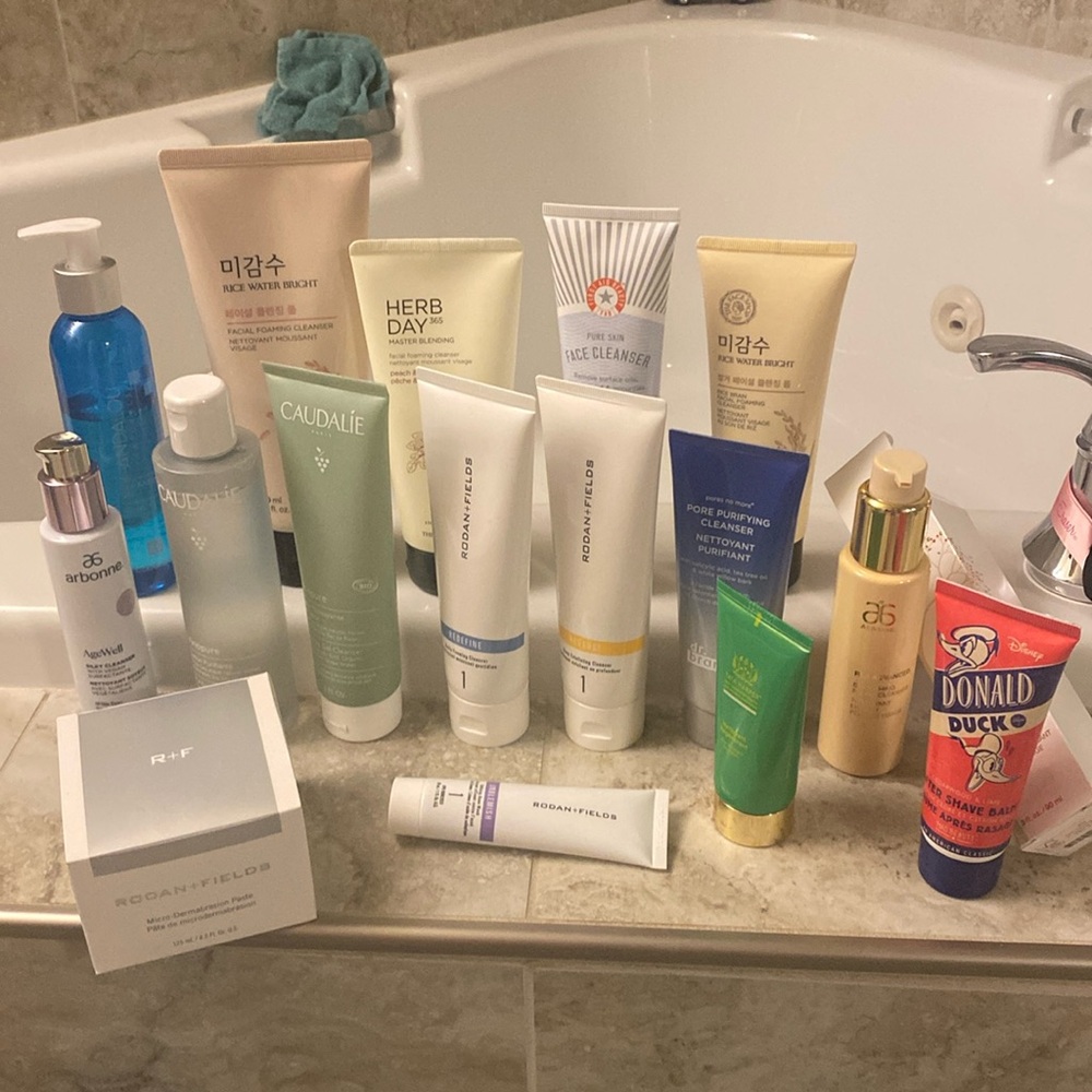 Cosmetics. Price includes 16 brand name items.